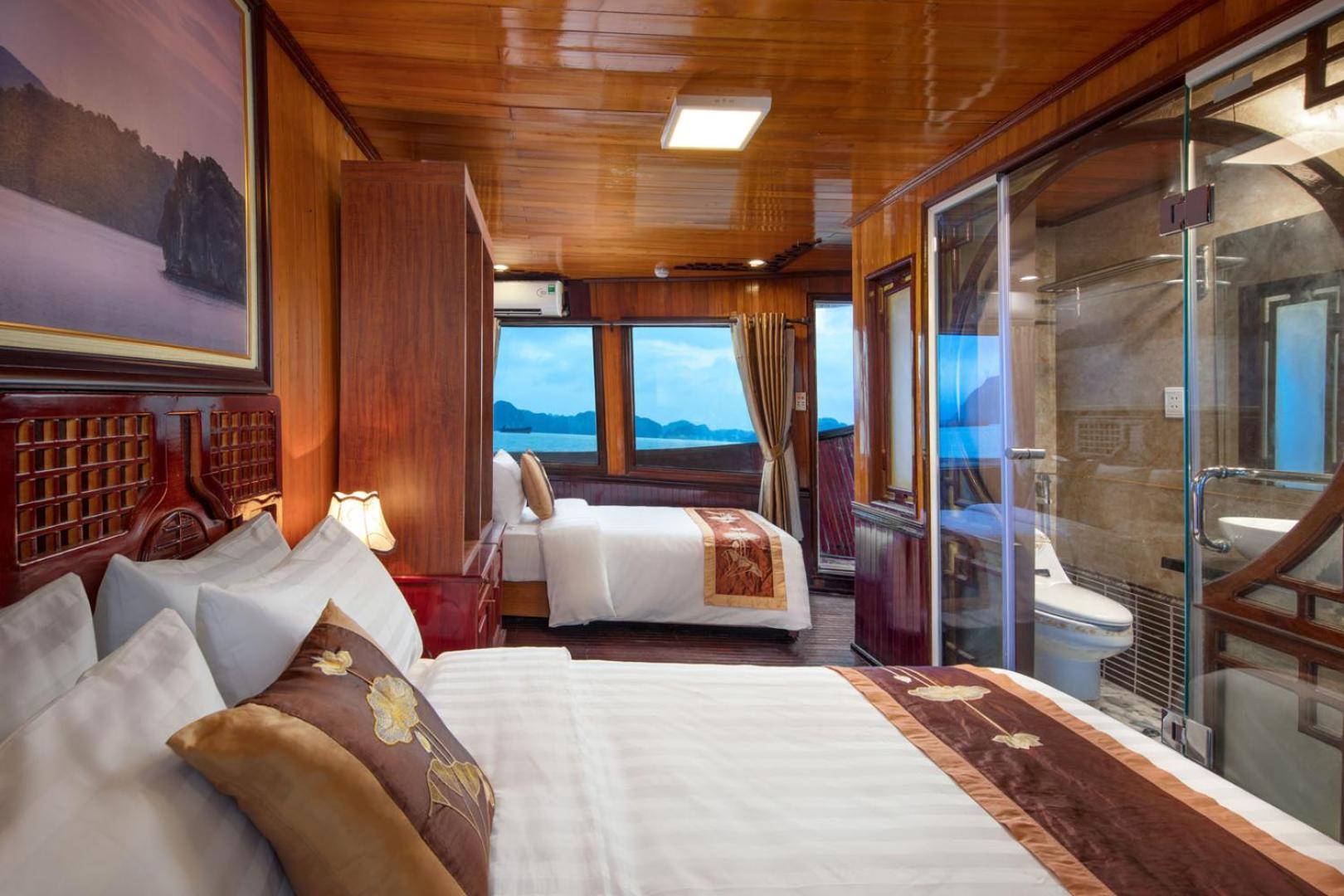 Cozy Bay Classic Cruise Ha Long Exterior photo